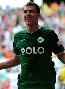 Dzeko staying at Wolfsburg