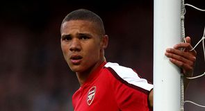 Gunners give Gibbs new deal