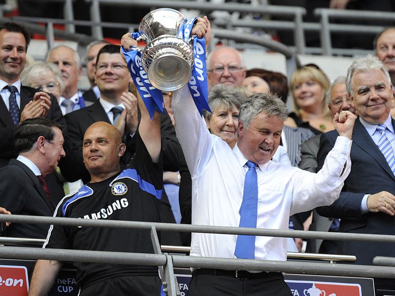 Ray-Wilkins-Guus-Hiddink-FA-Cup_2312490.jpg