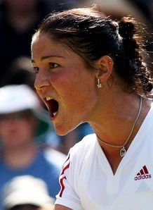 Safina sails into final
