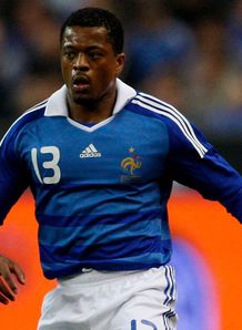 Evra blasts French fans