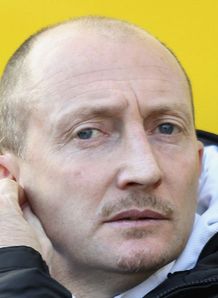 Holloway outfoxes Keane
