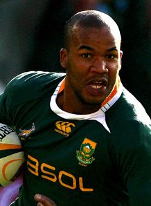 Injured duo return home