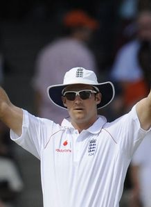 Strauss wants five-man attack