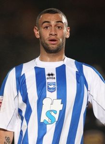 Glovers bring in Davies