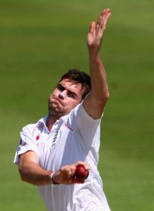 Anderson shines in warm-up