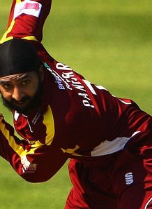 Panesar signs for Sussex