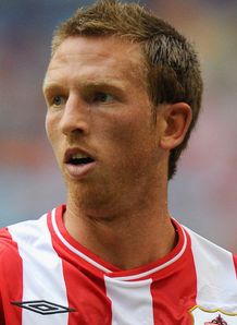 Stoke agree Collins fee