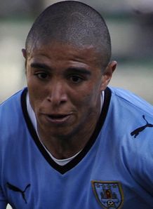 Arismendi signs for Potters