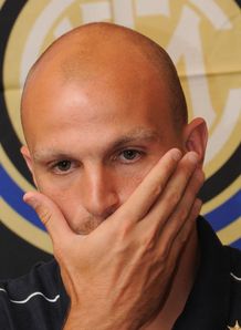 Cambiasso requires surgery