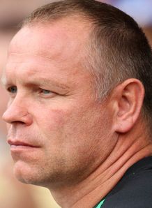 Hughes keen on Hibs stay