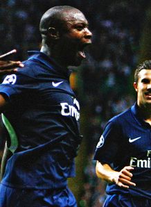 Wenger hails Gallas form