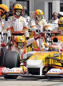 Renault backed by rivals