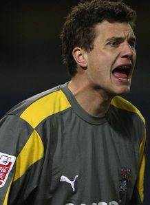 Marshall rejoins Villa