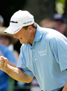 Funk roars to Open title
