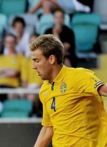 Bengtsson keeping options open
