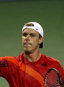 Querrey back in the swing