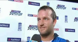 Hampshire v Yorkshire - Ervine