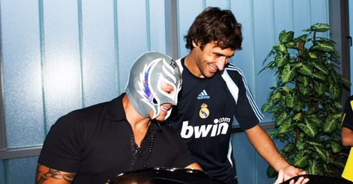 Mysterio meets Real