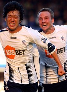 Lee snatches it for Trotters