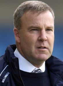Jackett eyes loan swoops