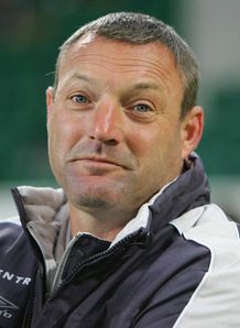Groningen coach to leave