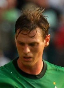 Frings backs under-fire Borowski