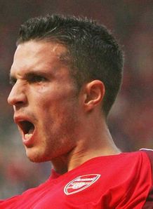 Van Persie ready for Fulham