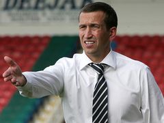 Rushden boss Justin Edinburgh