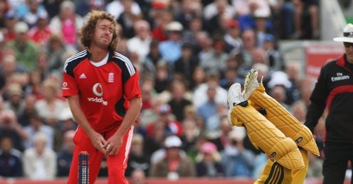 Sidebottom: England aren't stumped yet
