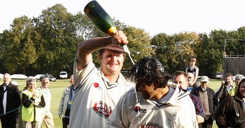 Kent celeb Rob Key Amjad Khan Kent v Leicestershire County Championship Division Two champions