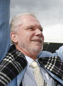 Gold linked with Palace move