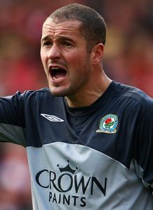 Nelsen backs Robinson