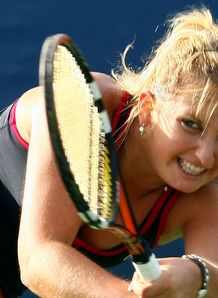Swiss rolls over Lisicki