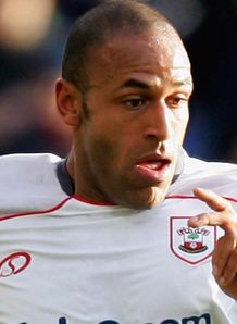 Thomas suffers knee setback