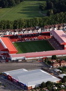 Robins edge closer to move