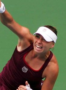 Zvonareva blows Doha chance