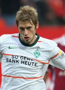 Hunt pens Werder deal