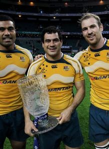 Aussie back row ahead of Scotland