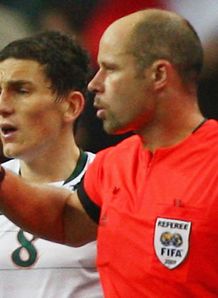 Swedish ref considered quitting