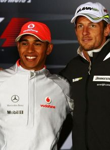 Hamilton hails Button arrival