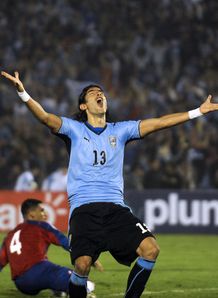 Uruguay edge past Ghana