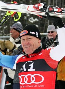 <b>Skiing:</b> Cuche blitzes rivals 