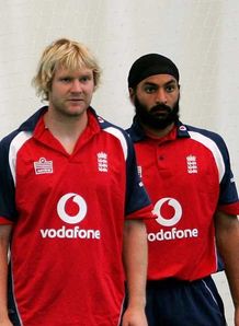 Sussex target England duo