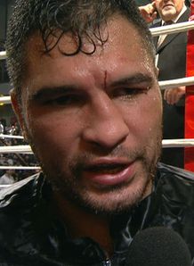 Ruiz keeps name in the frame