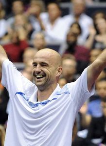 Ljubicic wins Lyon final