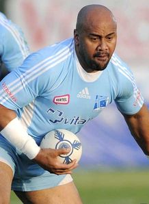 Lomu makes playing comeback