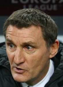 Mowbray doesn't give up