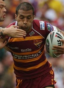 Whatuira back at Giants