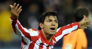 Ancelotti coy on Aguero